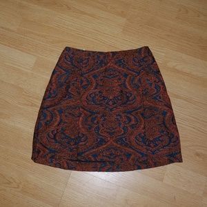 Elegant mini skirt